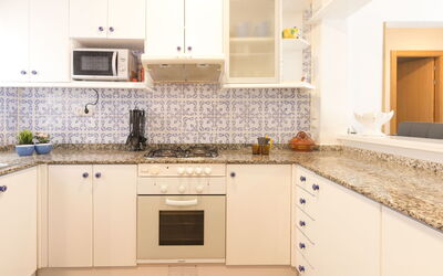 Accommodation:&nbsp;Dms Iv 180.3