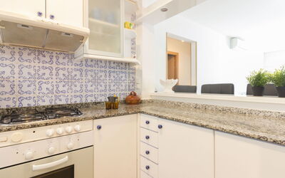 Accommodation:&nbsp;Dms Iv 180.3