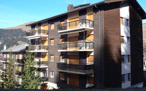 Les Girolles A59: Sky, Building, Daytime, Property, Window, Plant, Tower Block, Urban Design, Condominium