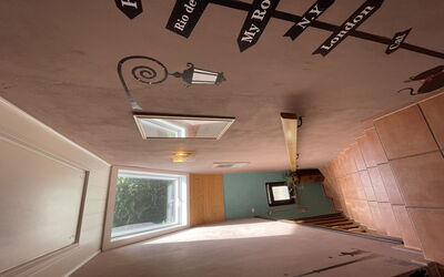 Antweiler 100: Light, Building, Television, Wood, Interior Design, Architecture, House, Wall, Ceiling, Flooring