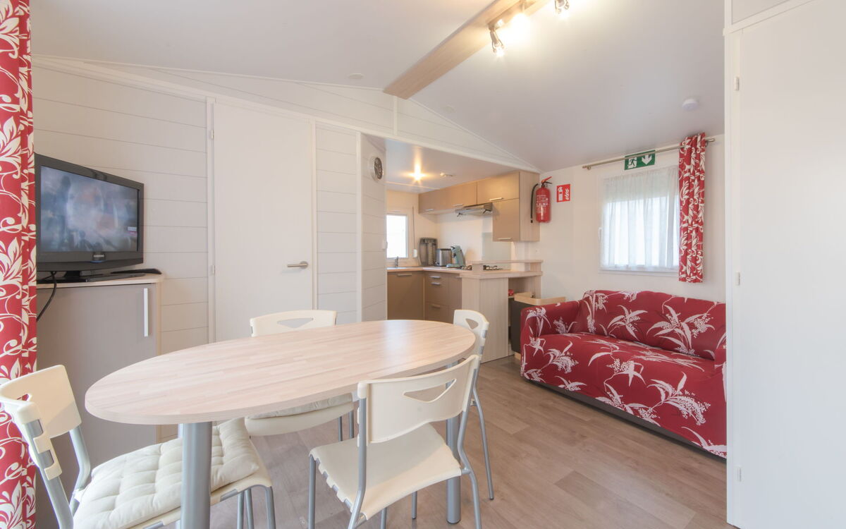 Accommodation:&nbsp;Savanah 200.18