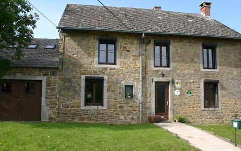 Gîte Rural Mamijana: Property, House, Home, Cottage, Building, Real Estate, Farmhouse, Roof, Estate, Facade