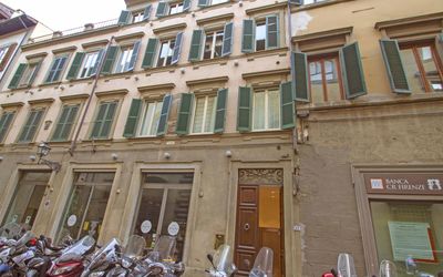 Florence 546: Window, Facade, Building, Auto Part, Door