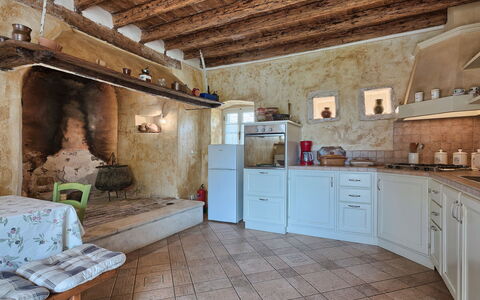 Stancija Negrin: Property, Building, Room, Interior Design, House, Ceiling, Beam, Furniture, Architecture, Estate