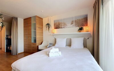 Accommodation:&nbsp;Sea You @ Blutsyde 300.46
