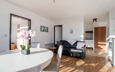 Accommodation:&nbsp;Astrid 202 with Parking 301.1
