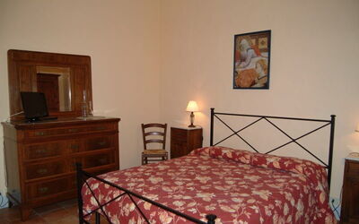Accommodation:&nbsp;Bedroom 1902