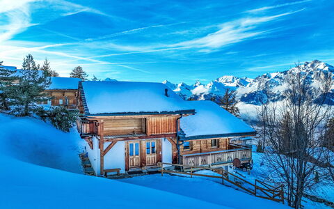 Nendaz 244: Cloud, Sky, Building, Blue, Snow, Azure, World, Natural Landscape, Mountain, Slope