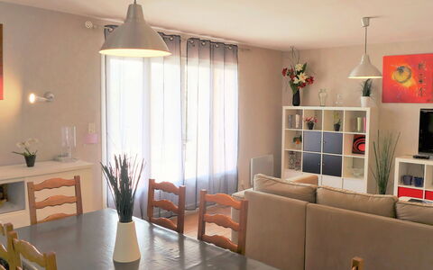 Roumagnac: Room, Living Room, Furniture, Interior Design, Property, Building, Curtain, Floor, Wall, Ceiling