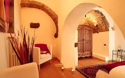 Accommodation:&nbsp;Cannavacciuolo
