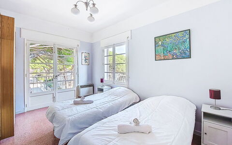 Les Trois a: Bedroom, Bed, Bed Sheet, Bedding, Interior Design, Floor, Ceiling, Home, Furniture, Bed Frame