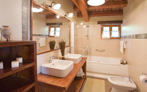 Gelci: Bathroom, Room, Property, Building, Interior Design, Sink, Plumbing Fixture, Bathroom Cabinet, House, Furniture