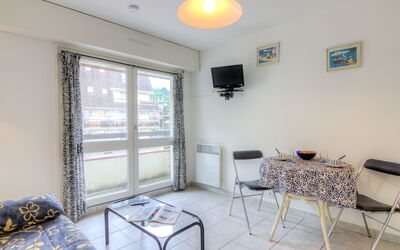 Accommodation:&nbsp;Les Flots Bleus 207.1