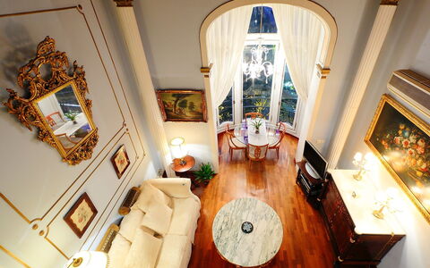 Plaza de Catalunya - Pso. de Gracia: Room, Property, Interior Design, Building, Stairs, Living Room, Furniture, Floor, Home, House