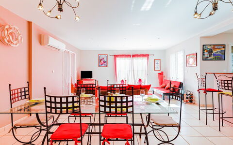 L'Occitane: Table, Furniture, Property, White, Chair, Decoration, Interior Design, Floor, Flooring, Hall