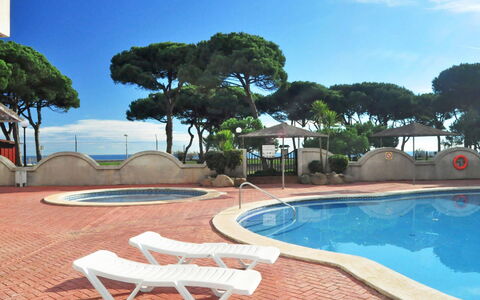 Windsor: Resort, Property, Swimming Pool, Vacation, Leisure, Real Estate, Sunlounger, Sky, Tourism, Outdoor Furniture