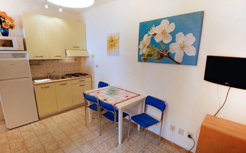 Bibione 320: Property, Furniture, Building, Azure, Lighting, Interior Design, House, Table, Art, Wall