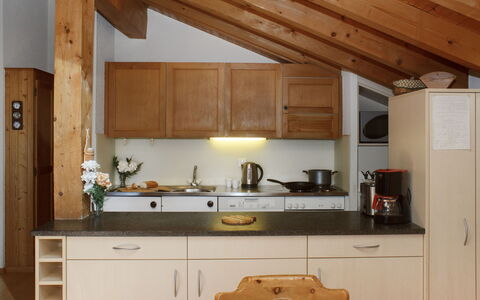 Verbier 390: Furniture, Kitchen, Wood, Interior Design, Countertop, Ceiling, Cabinetry, Flooring, Kitchen Appliance, Floor