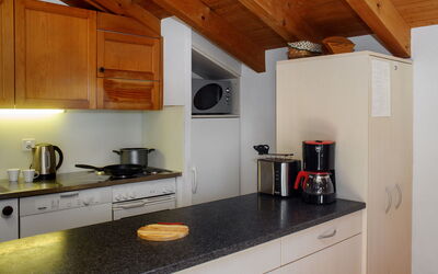 Accommodation:&nbsp;Baudrier A28 390.1