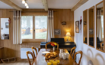 Accommodation:&nbsp;Baudrier A04 390.2