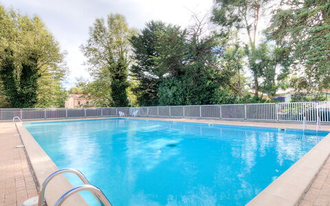 Saint Cyprien 160: Water, Sky, Plant, Property, Cloud, Swimming Pool, Azure, Shade, Tree, Rectangle