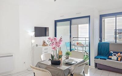 Accommodation:&nbsp;Casino 520.6