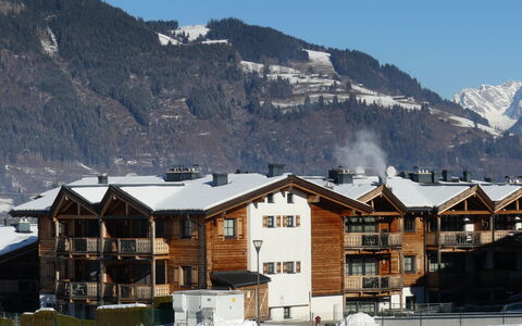 Kaprun 155: Mountain Range, Winter, Glacial Landform, Alps, Snow, Balcony, Freezing, Mountain Village, Valley, Ridge