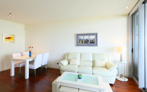 Diagonal Mar: Room, Property, Furniture, Interior Design, Living Room, Floor, Building, House, Wall, Ceiling