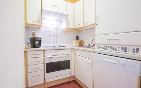 Conny: Cabinetry, Countertop, Building, Kitchen Appliance, Kitchen Stove, Cooktop, Drawer, Home Appliance, Kitchen, Stove