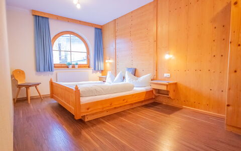 Conny: Furniture, Building, Comfort, Wood, Bed, Orange, Textile, Interior Design, Flooring, Bed Frame
