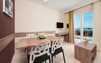 Katoro 210.19: Room, Property, Furniture, Interior Design, Building, Dining Room, Table, Floor, House, Real Estate