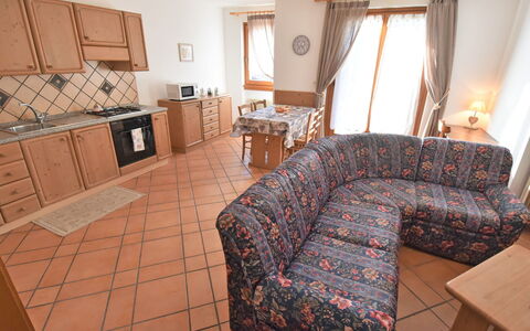 Accommodation:&nbsp;Castello 550.4