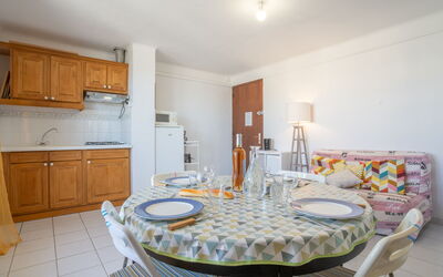 Accommodation:&nbsp;La Sirene 121.3