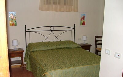Accommodation:&nbsp;Cabernet