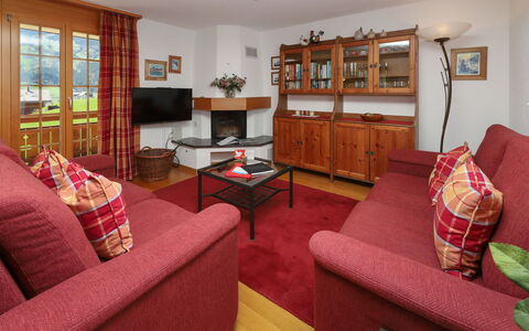 Chalet Nagano: Furniture, Interior Design, Flooring, Room, Ceiling, Couch, Living Room, Table, Floor, Television