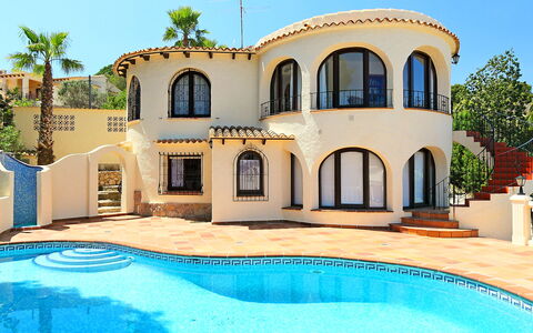 Balcon al Mar: Building, Water, Sky, Property, Plant, Window, Azure, Tree, Architecture, Swimming Pool