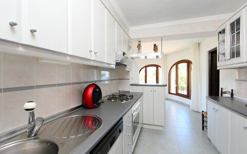 Balcon al Mar: Property, Room, Interior Design, Countertop, Building, Floor, Kitchen, Furniture, Ceiling, House