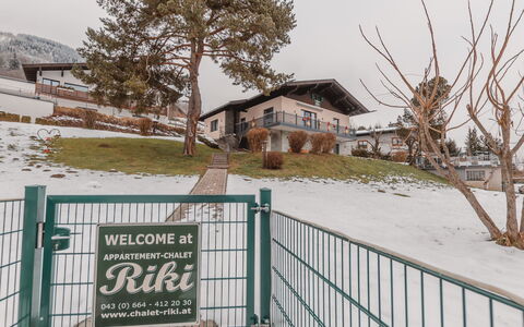 Riki: Snow, House, Winter, Landscape, Slope, Cottage, Freezing, Fence, Alps, Glacial Landform