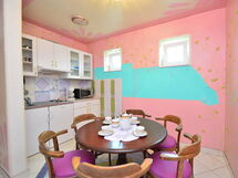 Accommodation:&nbsp;Ivana 100.3