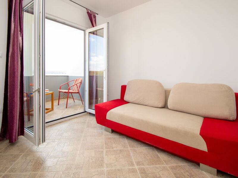Accommodation:&nbsp;Ivana 100.3