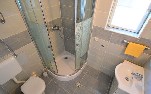 Slađana: Bathroom, Property, Tile, Room, Plumbing Fixture, Architecture, Toilet, Glass, Floor, Real Estate
