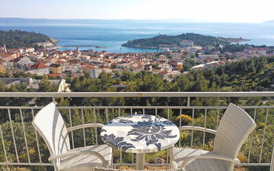 Makarska 592: Property, Tourism, Building, Real Estate, Vacation, House, Apartment, City, Mountain, Hotel