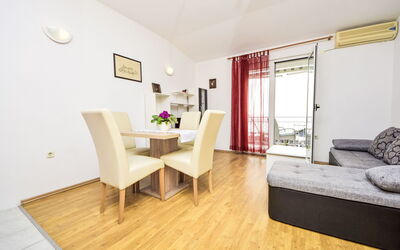 Accommodation:&nbsp;Mira 592.2