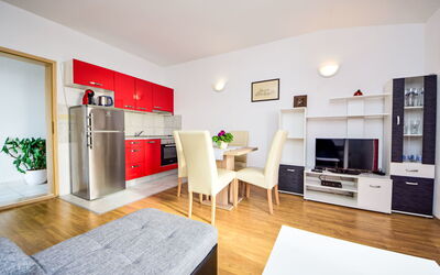 Accommodation:&nbsp;Mira 592.2