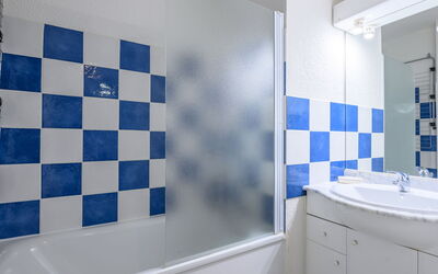 Accommodation:&nbsp;Bâtiment a 600.20