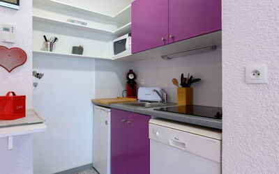 Accommodation:&nbsp;Bâtiment a 600.20