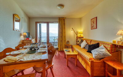 Accommodation:&nbsp;Bâtiment a 600.16