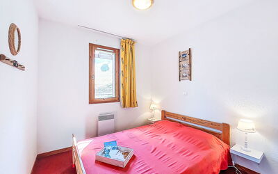 Accommodation:&nbsp;Bâtiment B 600.19
