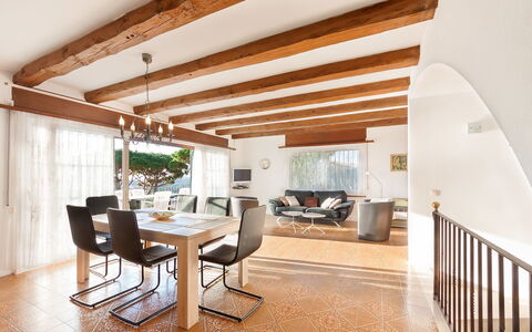 Playa de Aro 511: Room, Interior Design, Ceiling, Building, Property, Furniture, Living Room, House, Floor, Home
