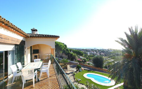 Playa de Aro 511: Property, Building, House, Real Estate, Villa, Resort, Estate, Home, Swimming Pool, Apartment